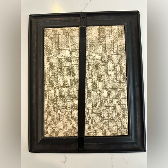 Vintage 1974 Artwork framed picture Lynn Santarlasci child beach ice cream - Picture 4 of 4